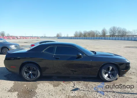 2016 Dodge Challenger Sxt z USA, uszkodzony, nr VIN 2C3CDZAG5GH200769